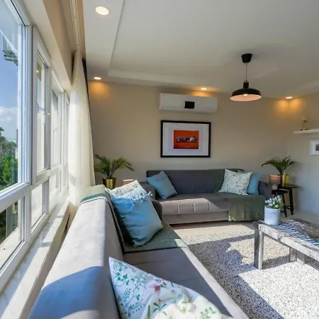 Stylish Flat Near Hadrians Gate Apartment