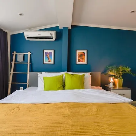 Apartment Stylish Flat Near Hadrians Gate Antalya
