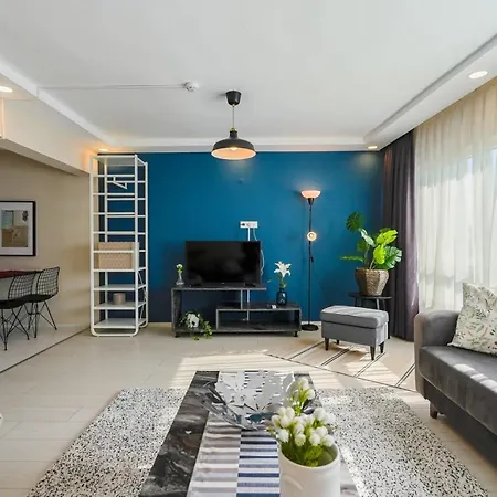 Stylish Flat Near Hadrians Gate
