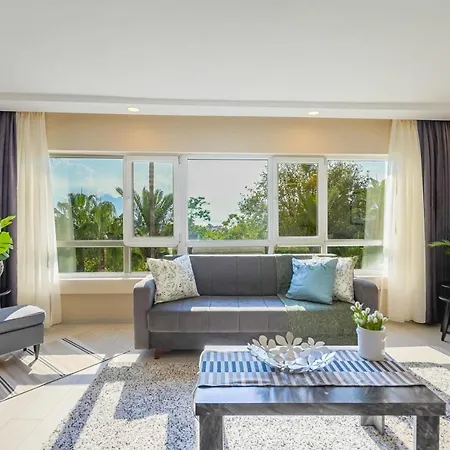 Stylish Flat Near Hadrians Gate *